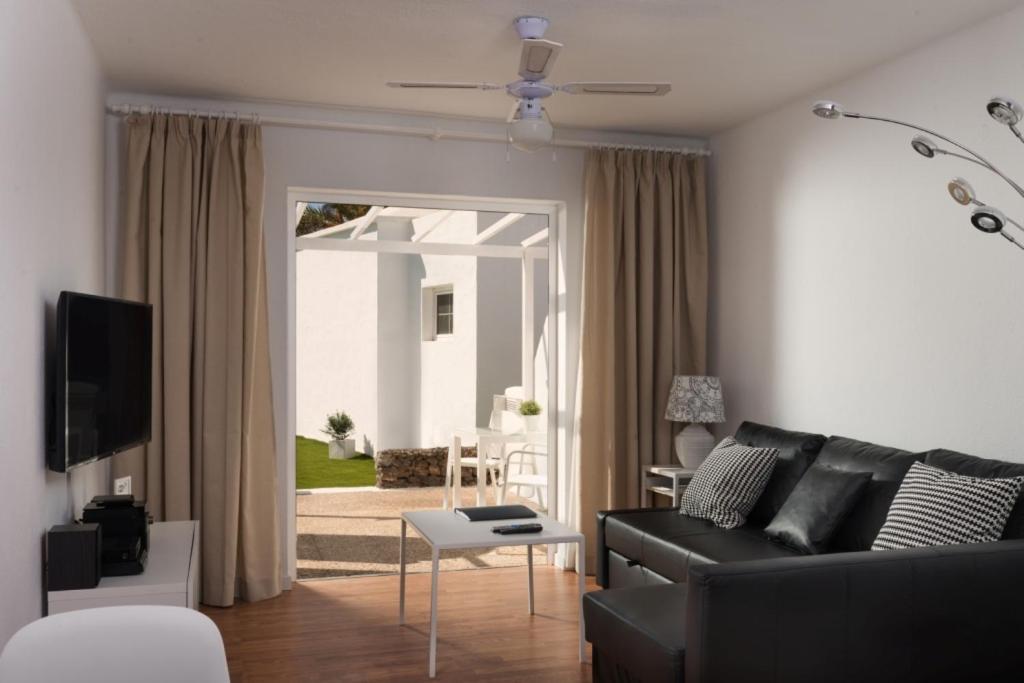 Villas New Lanzasuites Playa Blanca  Exteriör bild
