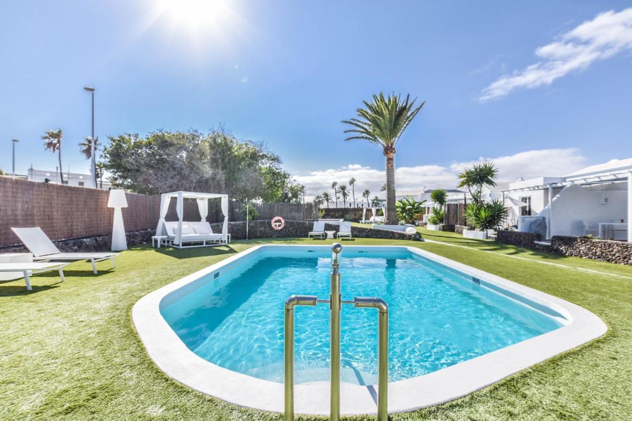Villas New Lanzasuites Playa Blanca  Exteriör bild