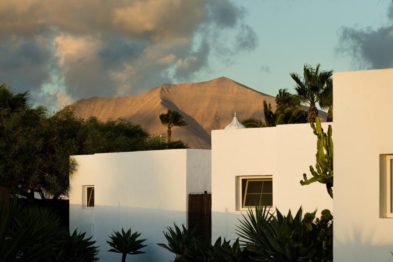 Villas New Lanzasuites Playa Blanca  Exteriör bild