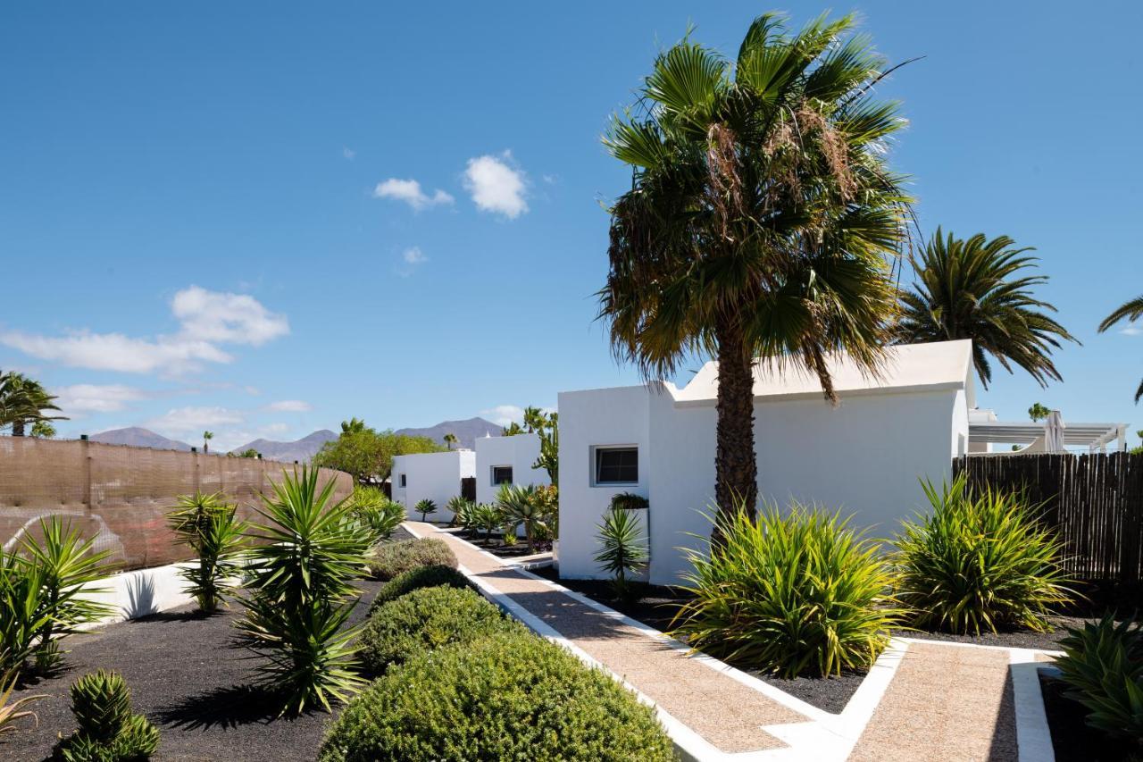 Villas New Lanzasuites Playa Blanca  Exteriör bild