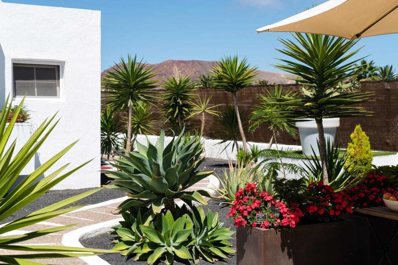 Villas New Lanzasuites Playa Blanca  Exteriör bild