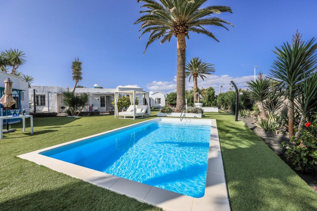Villas New Lanzasuites Playa Blanca  Exteriör bild