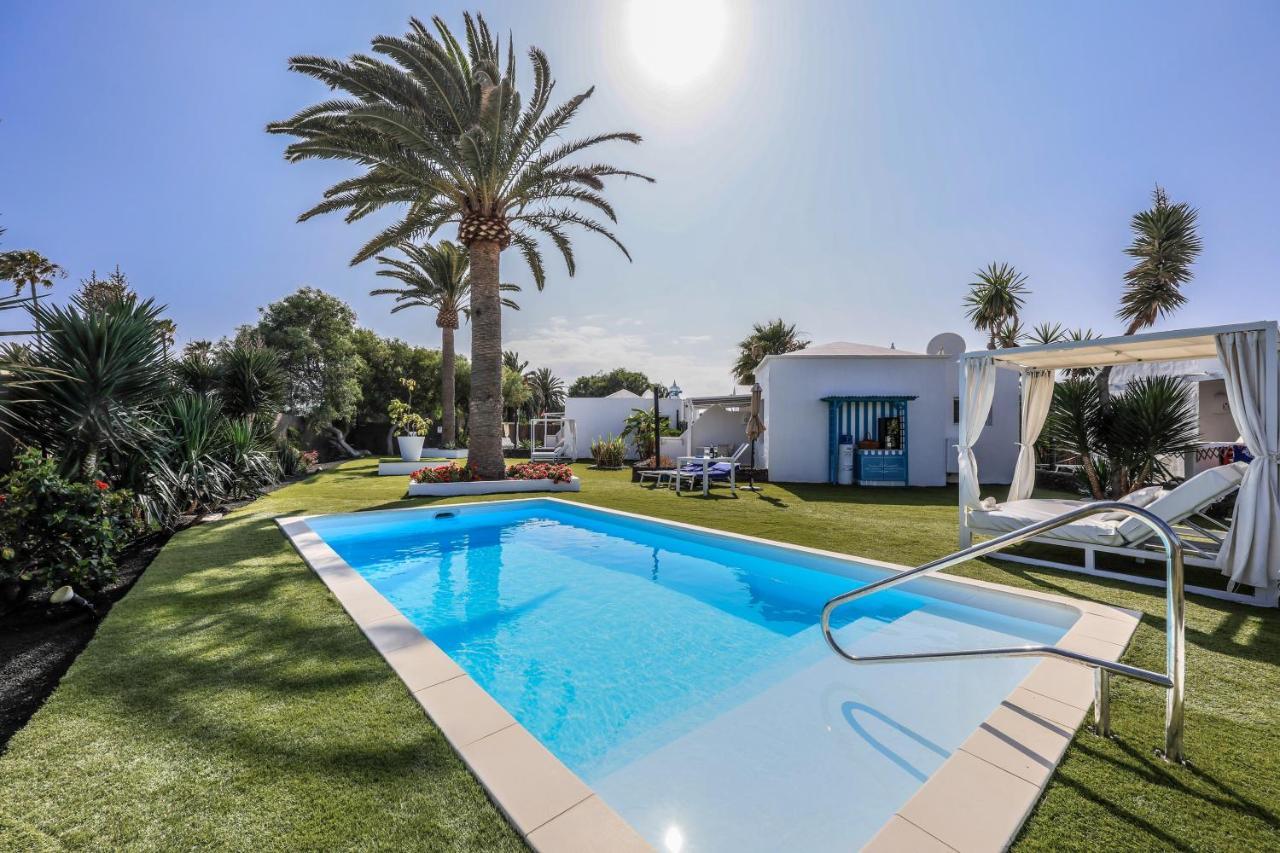 Villas New Lanzasuites Playa Blanca  Exteriör bild